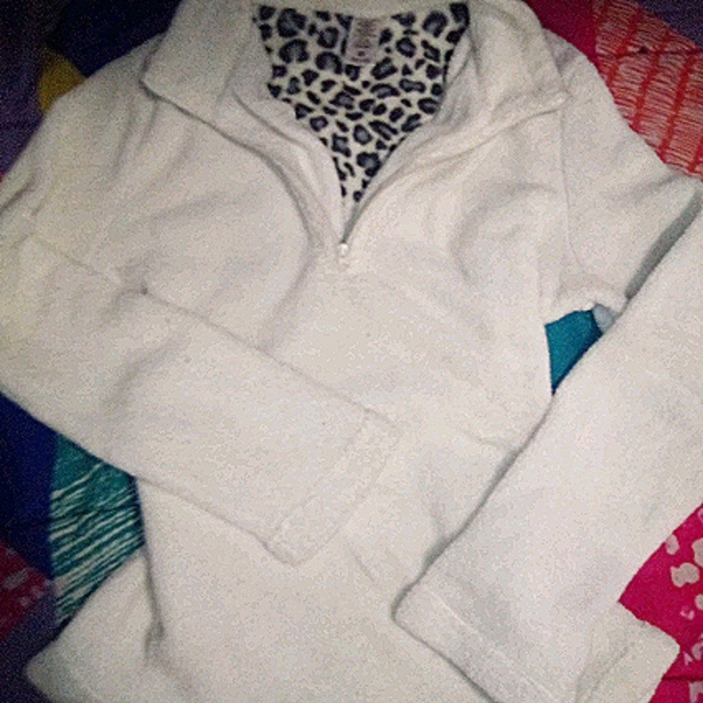 Zip pullover